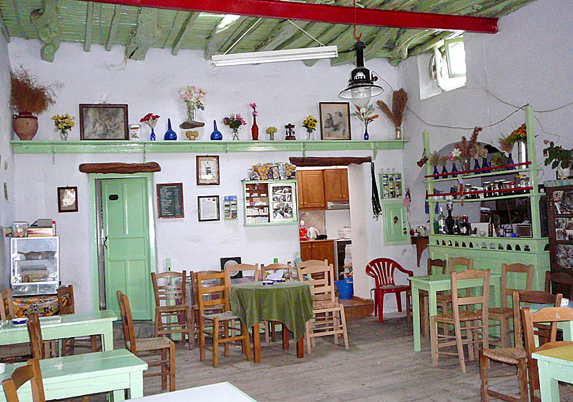 Old coffee house, kafénion, in Langada.