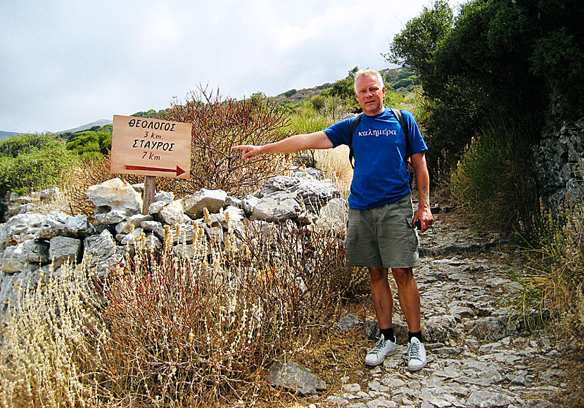 Hike from Langada to Agios Theologos monastery and Stavros church on northern Amorgos.