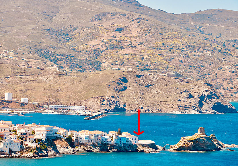 Chora and the old fortress Kato Kastro on Andros.