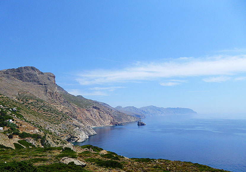 The coast after Agia Anna on Amorgos looks like the coast after the uninhabited village of Chorio on Chalki.