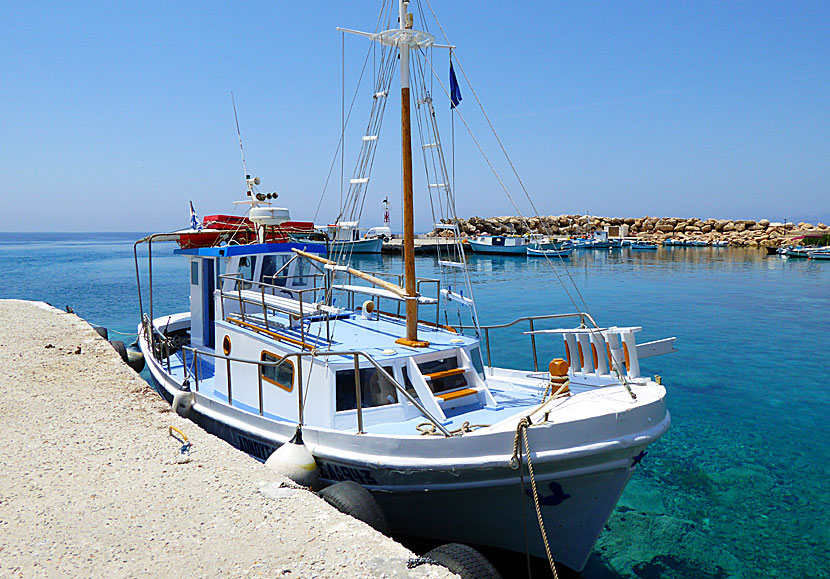 The boat that goes to Kedros and Livadia beach on Donoussa.