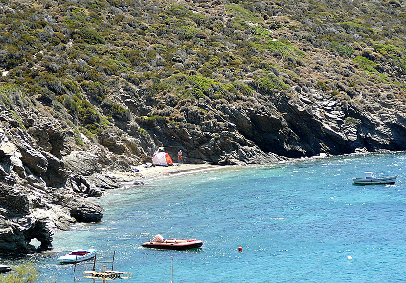 Some beaches on the island of Fourni are nudist beaches.