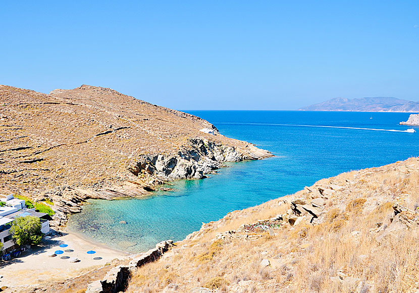 Valmas is an approximately 30 meter long sandy beach with a rocky bottom near Chora and the port of Ios.