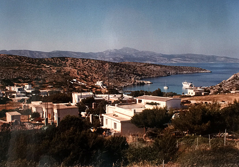 View of the port of Iraklia from Annas Place (Rooms).