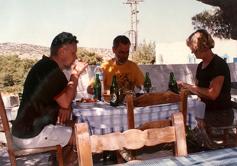 Good Greek tavernas and restaurants on Iraklia in Greece.