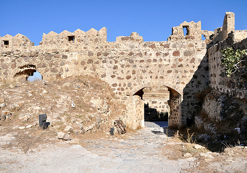The entrance to the castle of Antimachia.