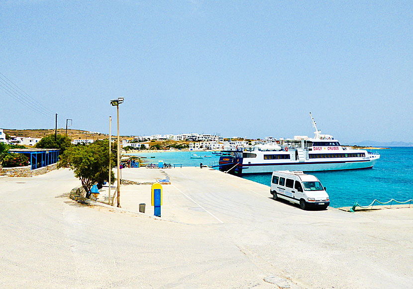 Excursion boat from Naxos in the port of Koufonissi.