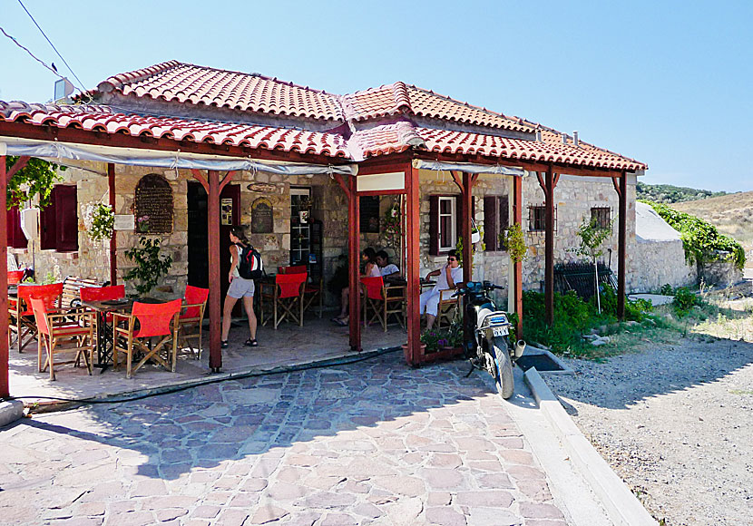 The café and the small shop as well as the entrance to the hot springs in Polichnitos on Lesvos.
