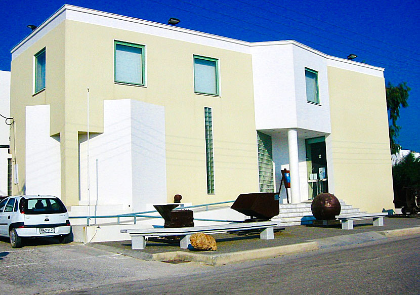 If you are interested in geology, you must visit the Milos Mining Museum in Adamas in Milos island.