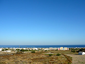 The village Perivolos on Santorini.