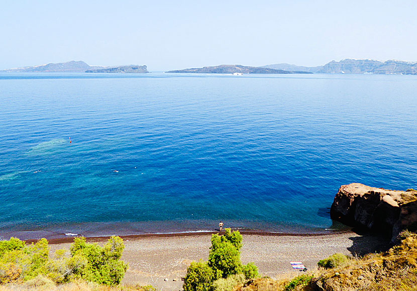 Caldera beach is one of the least known beaches on Santorini. Do not miss!