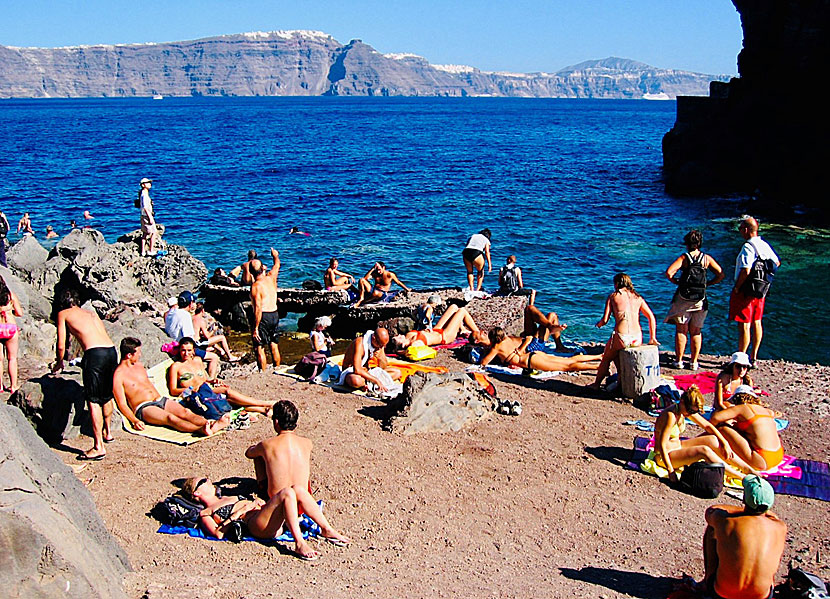 The small sandy beach of Amoudia on Santorini.