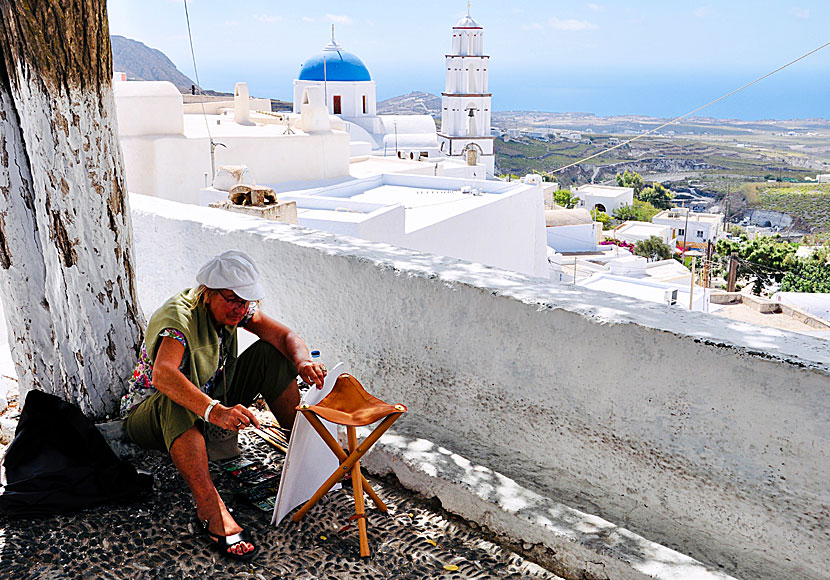 On Santorini you can take courses in watercolor painting.