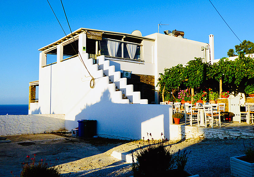 Restaurant Deli in Chora at Schinoussa.