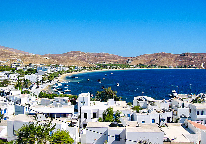 The long child-friendly sandy beach in Livadi on Serifos.