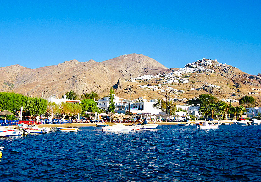 The beach promenade in Livadi on Serifos.