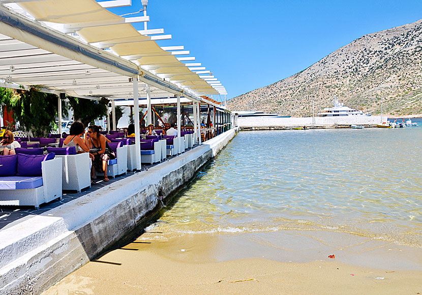 Tavernas, cafes and bars along the waterfront in Kamares.
