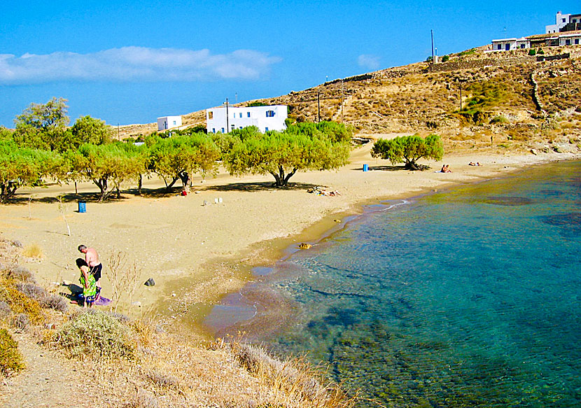 The best beaches on Sifnos. Fasolou beach.