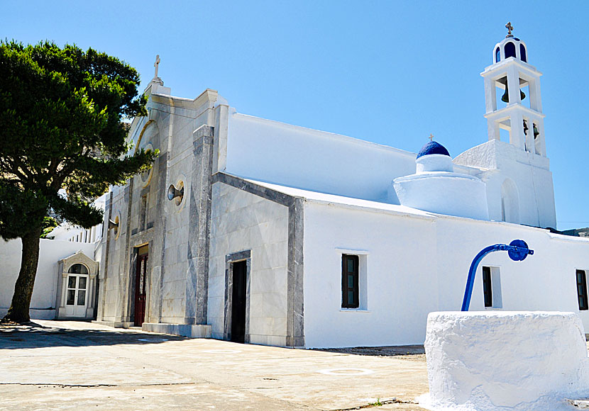 Exobourgo church on Tinos.