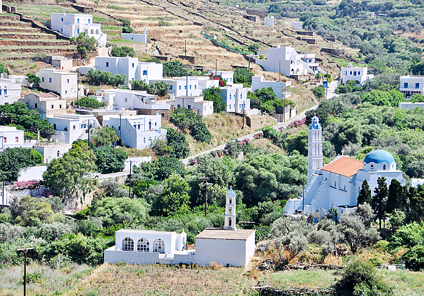 Hikes on the island of Tinos in the Cyclades.