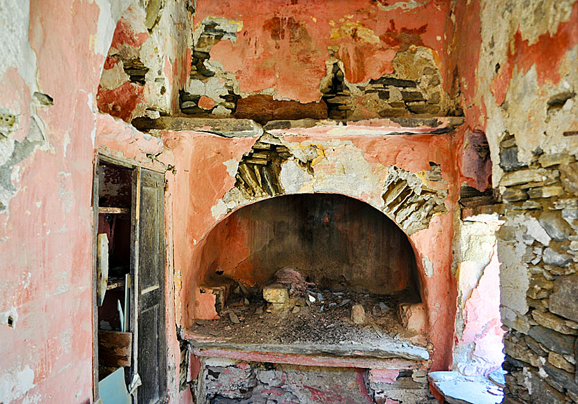 Bakery in the ruined village of Monastiria on Tinos.