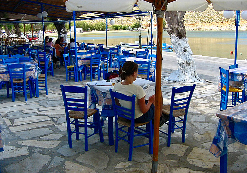 Tavernas and restaurants in Panormos on Tinos.