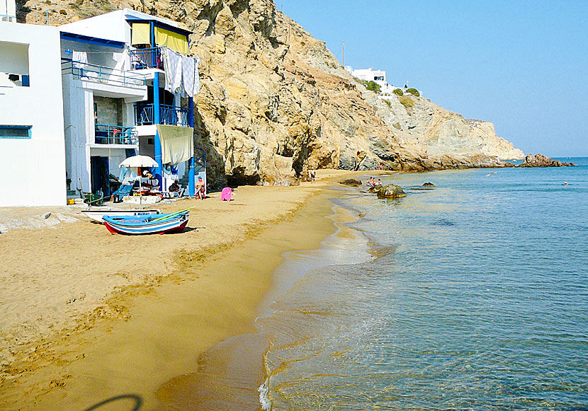 The beach in the port of Anafi opposite Santorini.