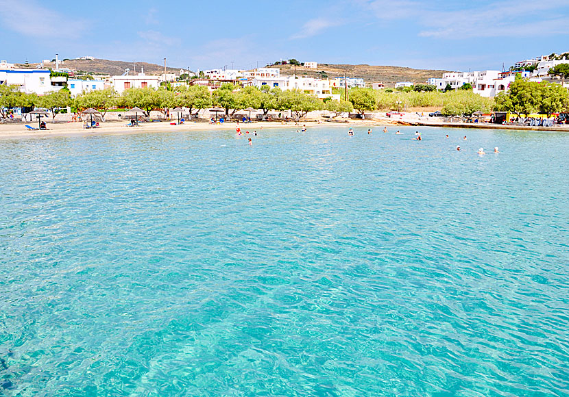 Azolimnos beach is one of many child-friendly beaches on Syros in the Cyclades.