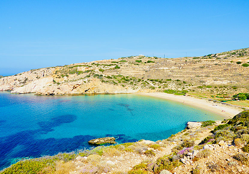 Kedros is one of the best beaches on Donoussa.