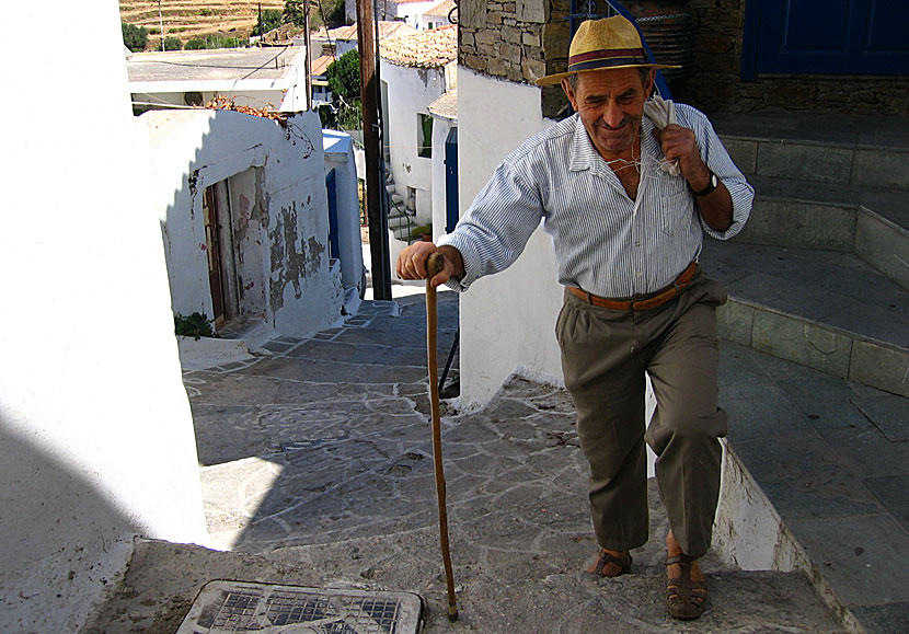 Dryopida on Kythnos is one of the finest villages in the Cyclades.