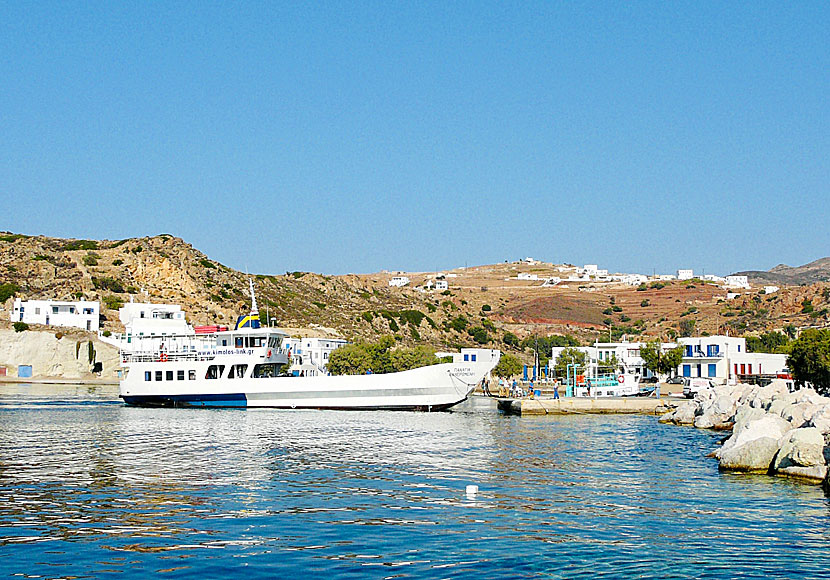 The car ferry Osia Methodia runs between Pollonia on Milos and Psathi on Kimolos.