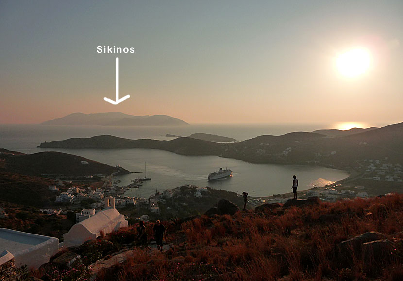 Sikinos seen from Chora in Ios.