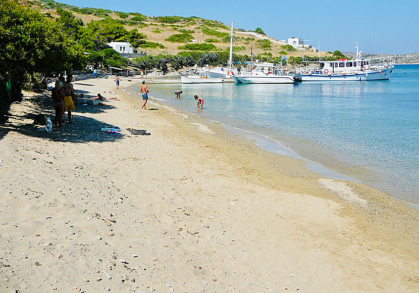 Marathi beach and excursion boats from Lipsi and Leros.