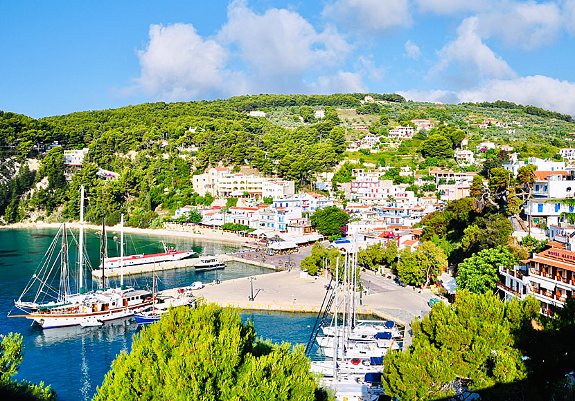 Patitiri is Alonissos'port and largest tourist resort and best village to a book hotel.