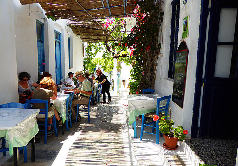 Tavernas in Chora in Amorgos.