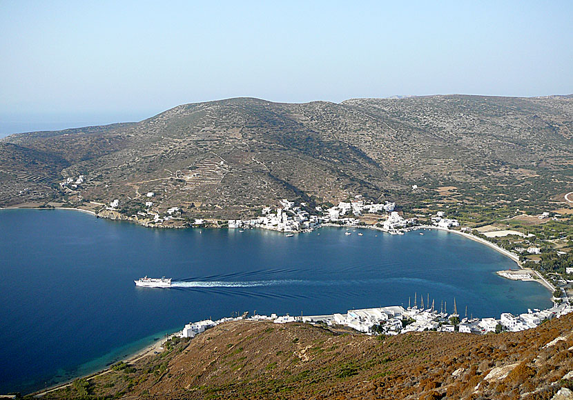 View of Katapola from Minoa in Amorgos. Express Skopelitis has just left the port.
