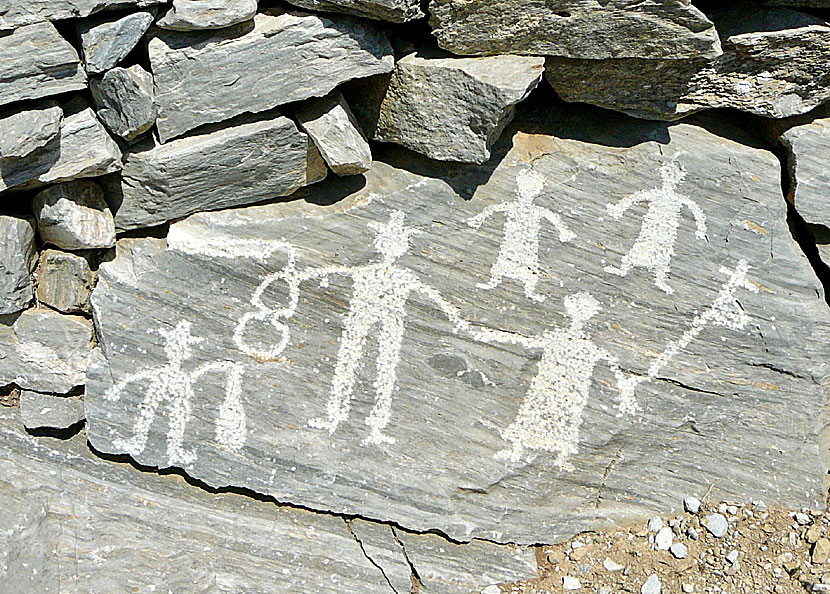 Some of the petroglyphs in Asfontilitis.