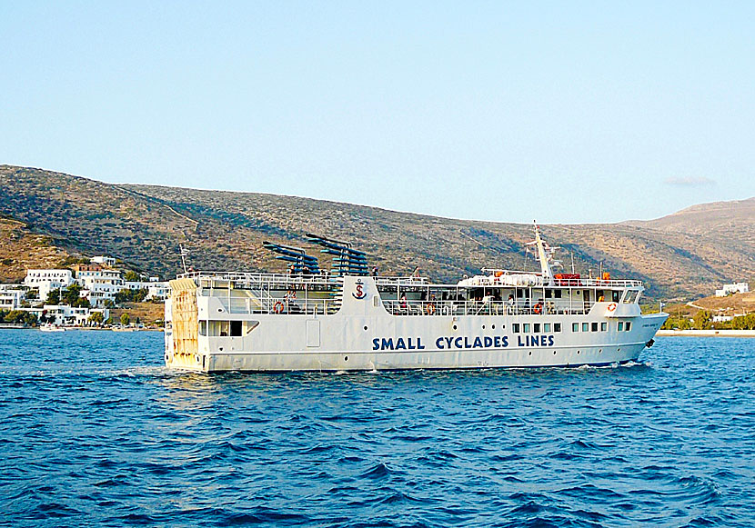 Express Skopelitis on its way to the port of Katapola on Amorgos.