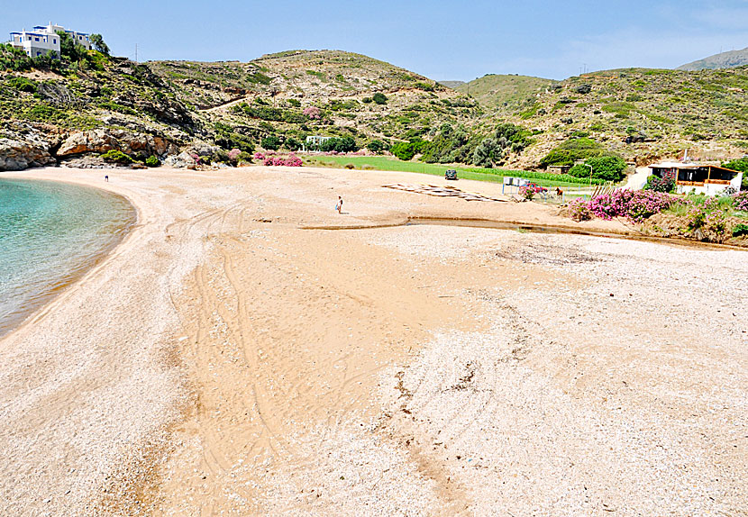 Taverna Aphrodites Delights is the only restaurant on Vitali beach.