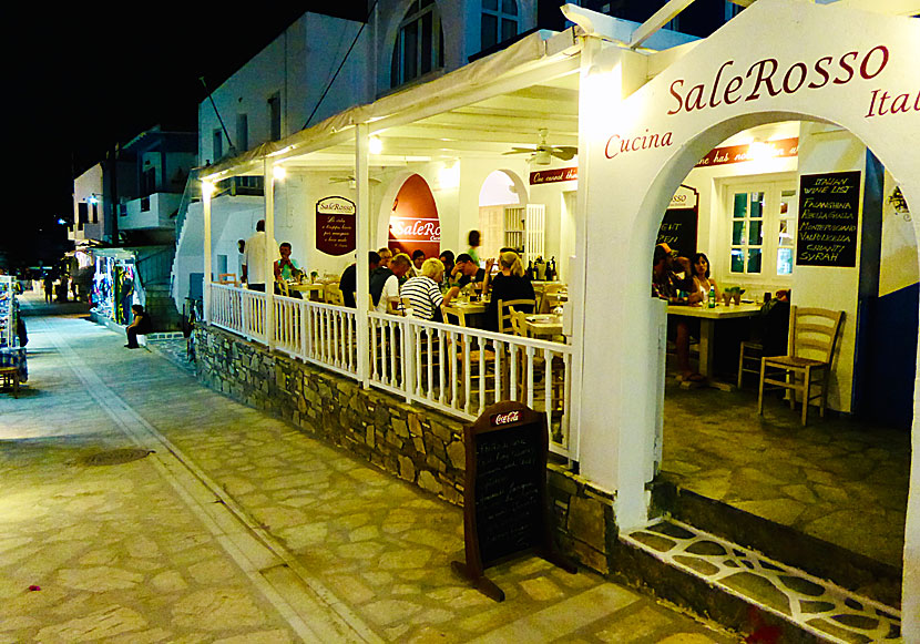 The Italian restaurant Sale Rosso in Chora on Antiparos.