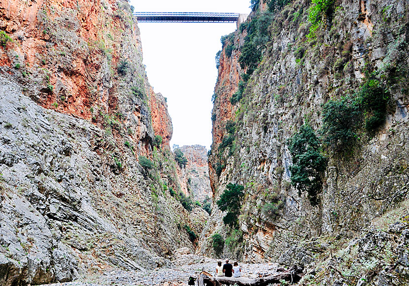 We have had a picnic in the Aradena Gorge and listened to the echoing sound of the cars driving over the Aradena Bridge.