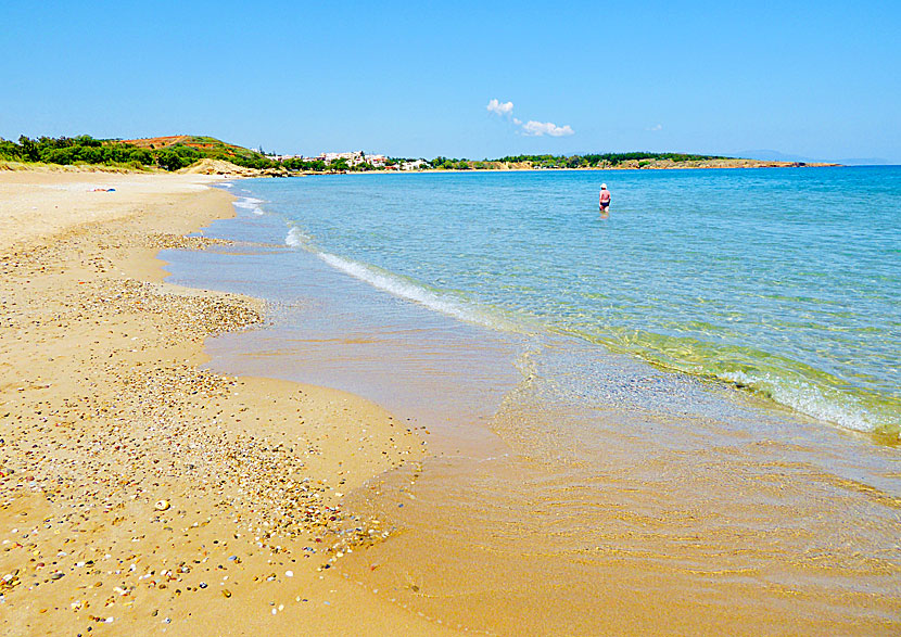 18 fine sandy beaches west of Nea Chora and Chania in Crete.