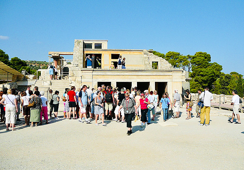 Knossos is located five kilometres south of Heraklion.