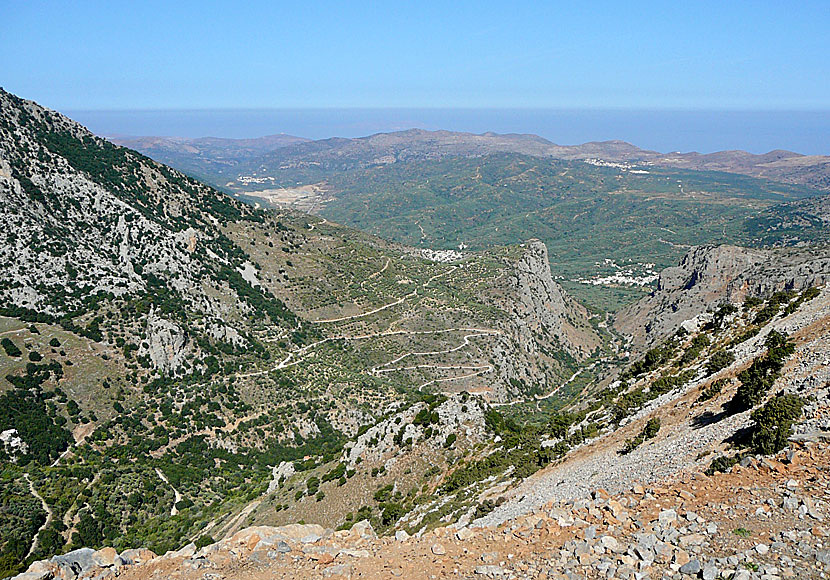 Drive car to the Lasithi Plateau in Crete.