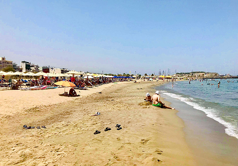 Perivolia beach near the center of Rethymnon.