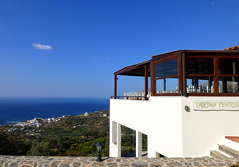 Taverna Plateia in Mirthios. Plakias is visible on the left.
