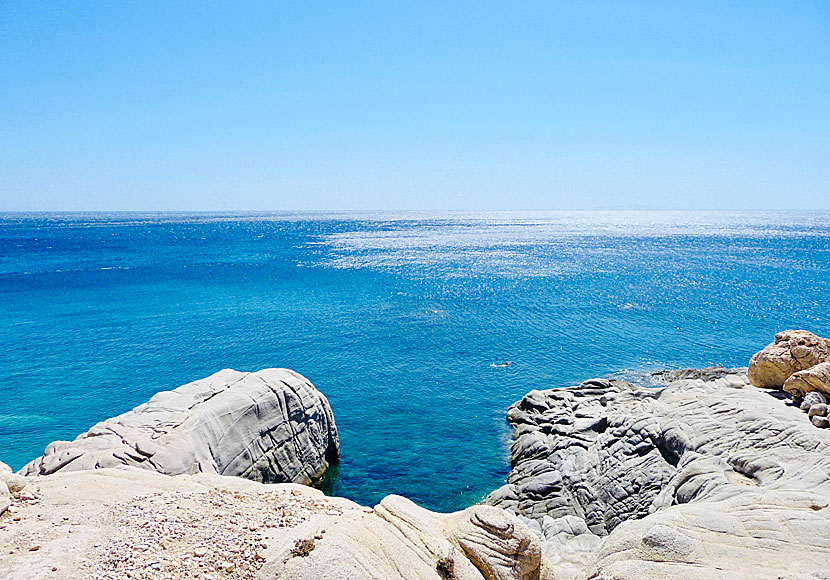 The snorkeling-friendly water and the nice rock baths in the Seychelles on Ikaria.