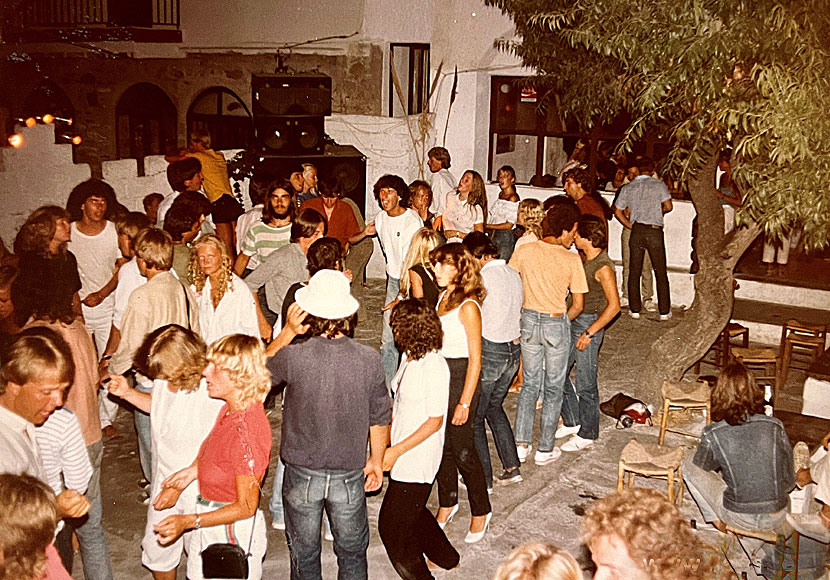Discoteque Fanari in Chora was very popular during the 1980s.