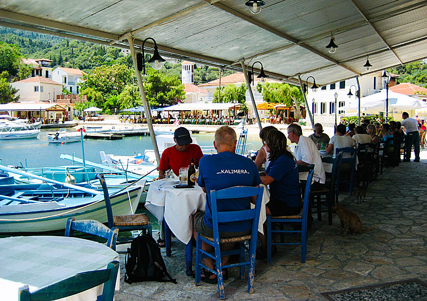 Good restaurants and tavernas in Kioni.