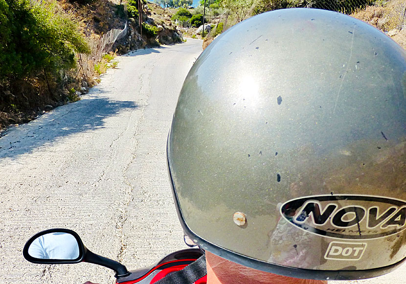 Rent a moped and drive to the beaches of Kalamies, Emporios and Palionisos in northern Kalymnos.
